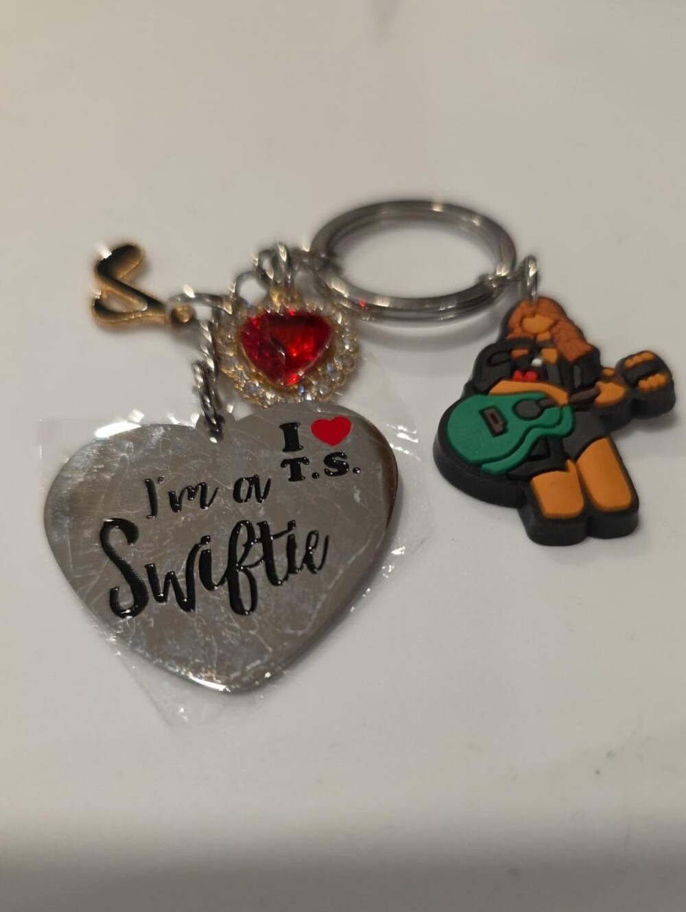 Swiftie Heart Keychain Charm Set - Silver and Red - Picture 3 of 3